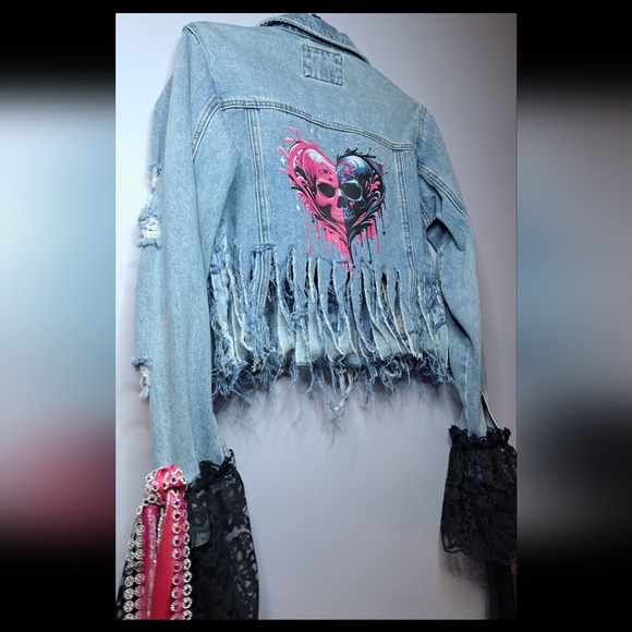 WILD SOUL SKULLS JACKET - Picture 9 of 13